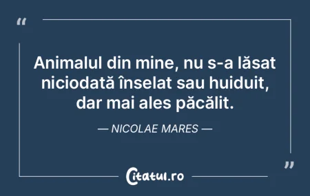 Viperă - animal cunoscut datorită coş...
